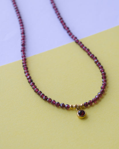 𝑪𝑶𝑳𝑳𝑨𝑵𝑨 𝑨𝑮𝑨𝑻𝑨 𝑹𝑶𝑺𝑺𝑨